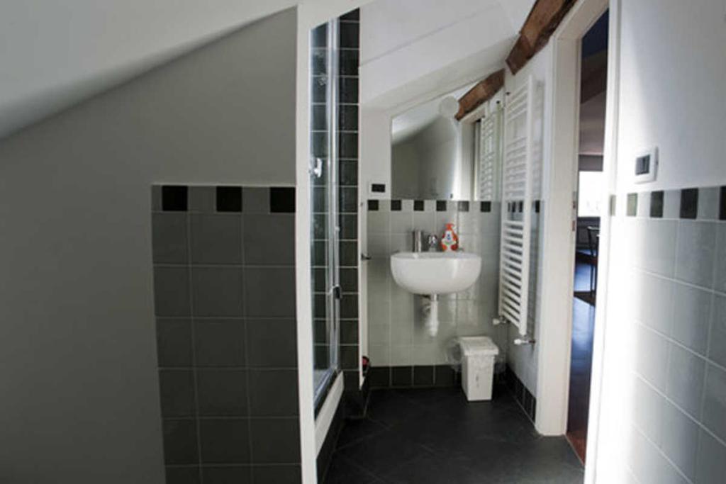 Sunflower Apartment With Private Terrace And Lift Genua Zewnętrze zdjęcie